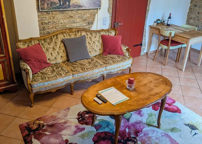 Kuhstall Sinzenich アパート